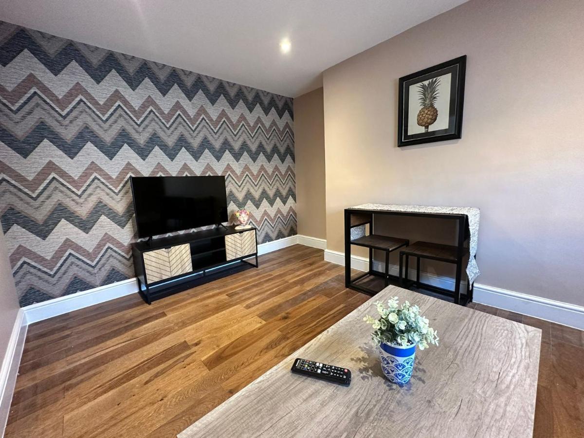 Funky 1 Bedroom Apartment Next To The Sea Brighton Exterior photo